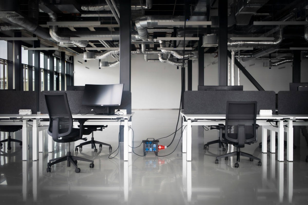 A sprawling agent wired to a dozen tools — the all-purpose agent everyone is building